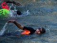 奥运会开幕前夕 巴黎市长跳进塞纳河游泳 以证明水质没问题