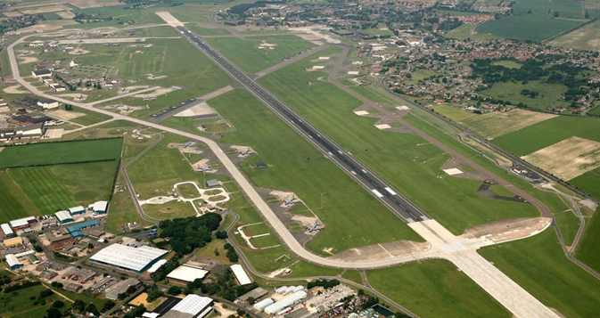 英媒：美空军证实，在三处驻英美军基地上空发现不明身份无人机-第1张图片-静柔生活网